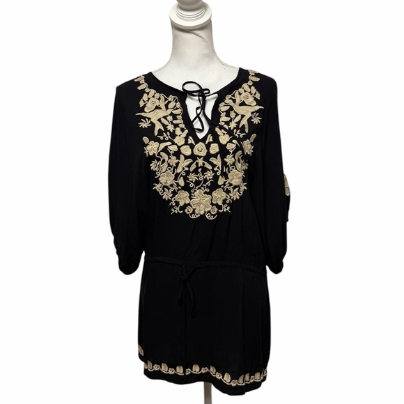 Metropark Dresses & Skirts - METROPARK BLACK EMBROIDERED FLORAL WOMEN DRESS MEDIUM SEEN ON VANESSA HUDGENS
